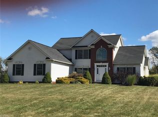 2320 Fairway Cir, Mogadore, OH 44260