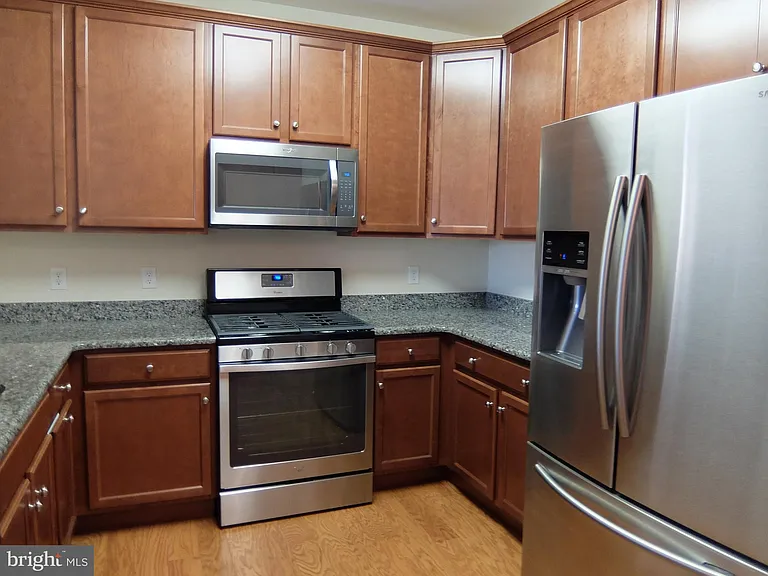 1132 Halifax Pl — Photo 40