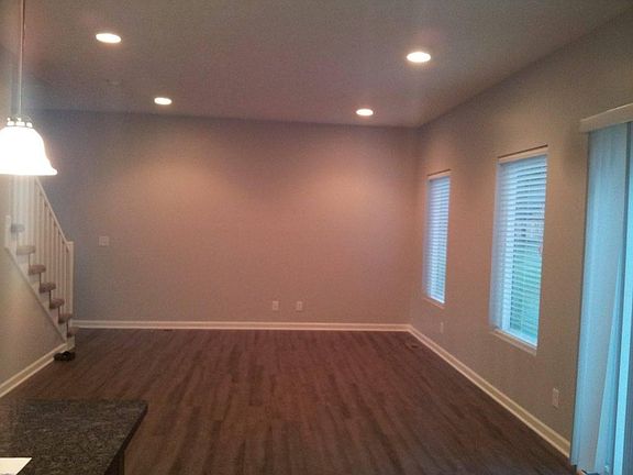 Living Room/Dining