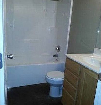 1 of two full baths