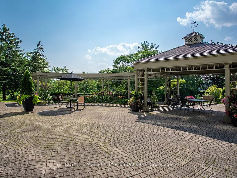 2511 Lakeshore Rd W #718 — Photo 41