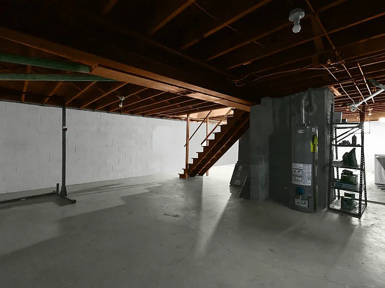39 Sunnyside Ln — Photo 13