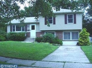 6 Plymouth Ct, Mount Holly, NJ 08060