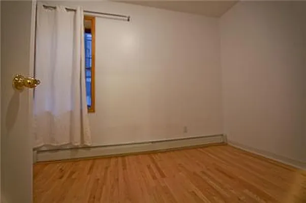 Rented by E Property Group | media 8