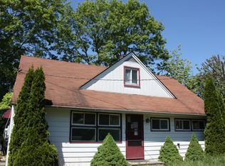 35 Manitou Trl, White Plains, NY 10603