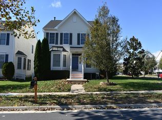 25915 Talmont Dr, Chantilly, VA 20152