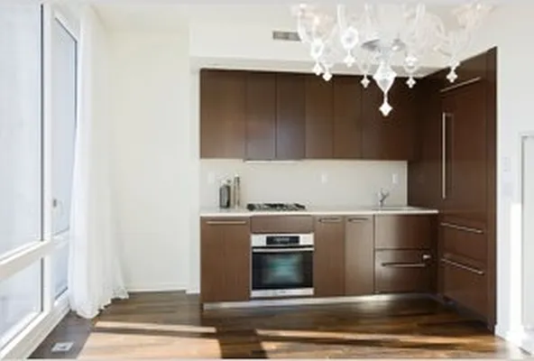 Sold by Avenue Real Estate | media 16