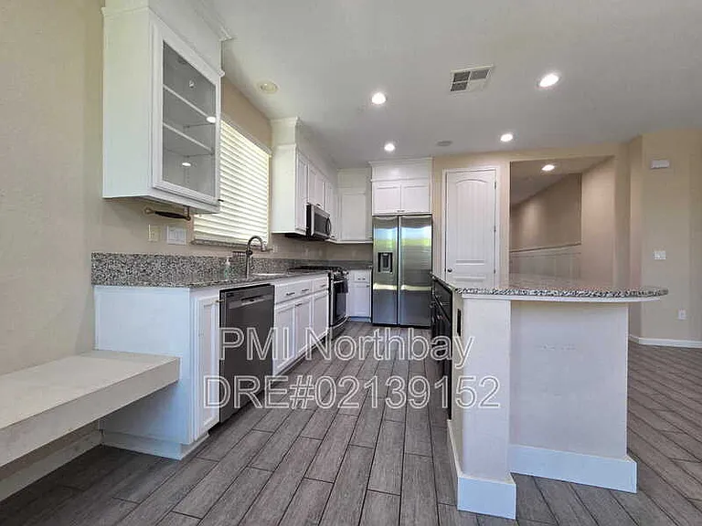 308 Aster St — Photo 4
