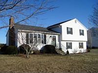 2nd image of 5 S Meadow Ln