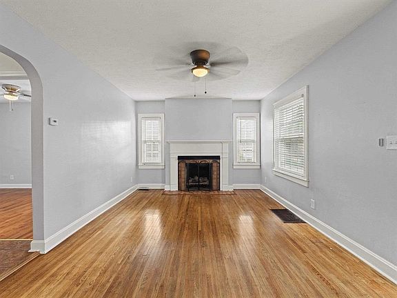 3rd image of 1026 Cottage Dr