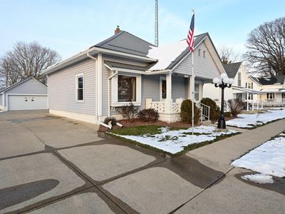 206 W Washington St, Galveston, IN, 46932