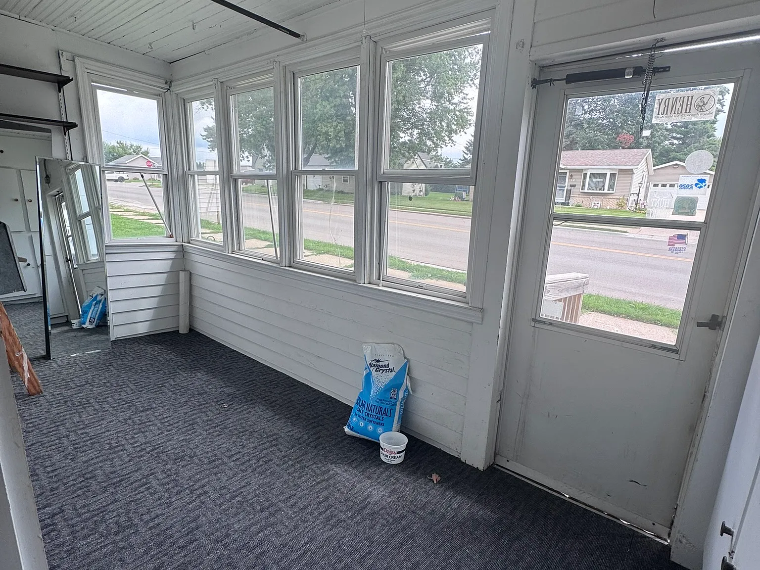 3 bed, 1200 sqft, $1,500 — Photo 4