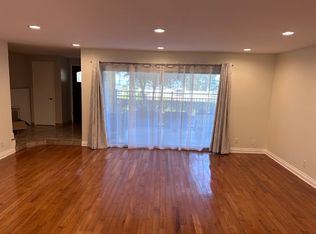 9730 Via Roma, Burbank, CA 91504