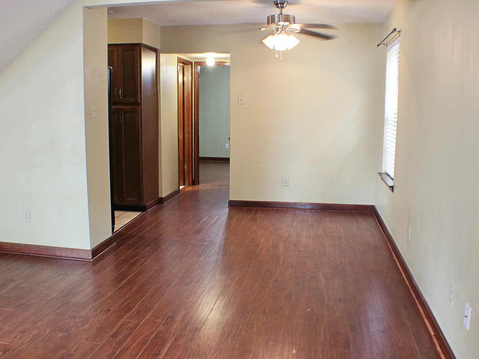2 bed, 1200 sqft, $1,350 — Photo 3