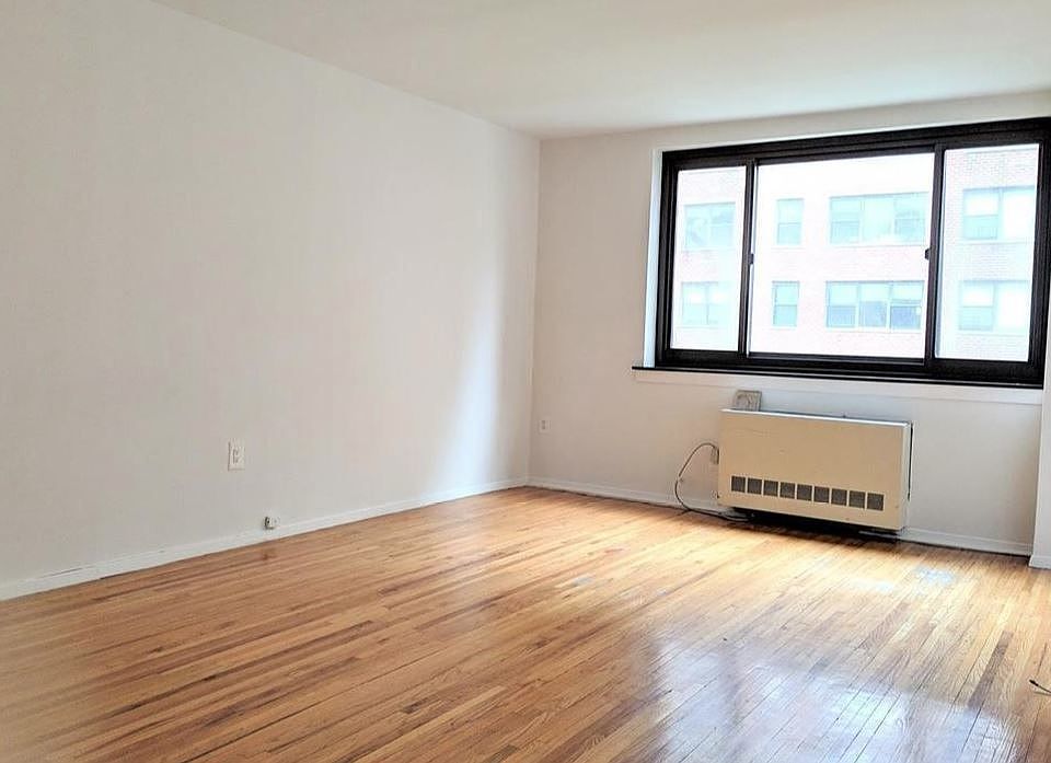 1st image of 207 E 27th St APT 7F