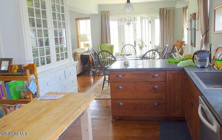 703 A St — Photo 4