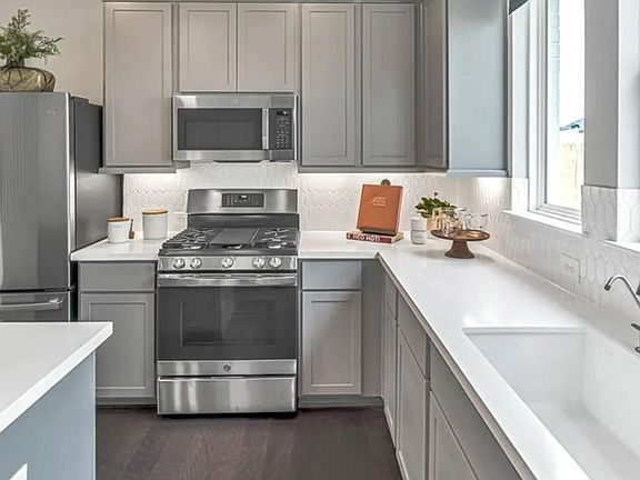 7th image of this home