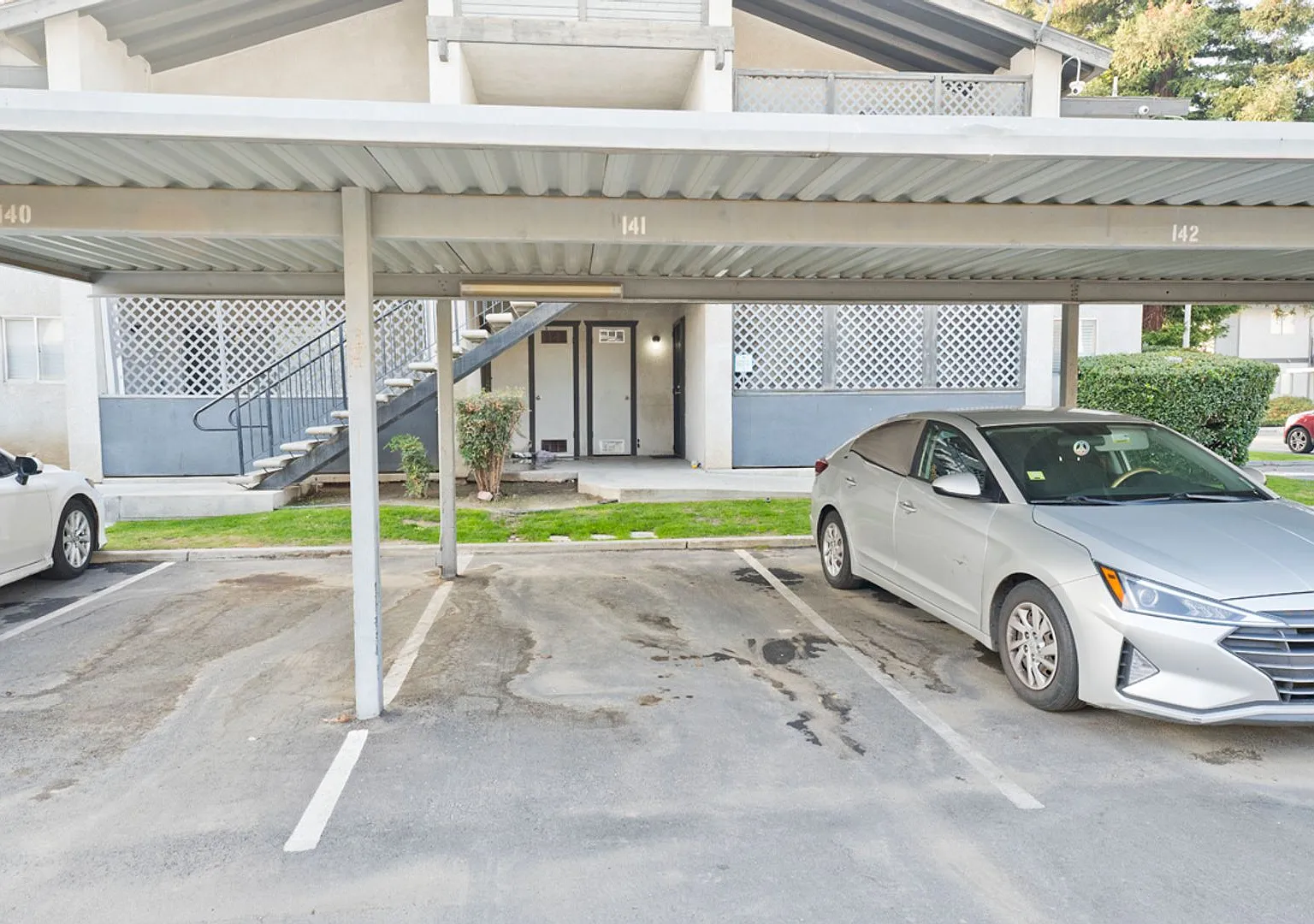 SW gated community- condo 2 bed-1.bath — Photo 3