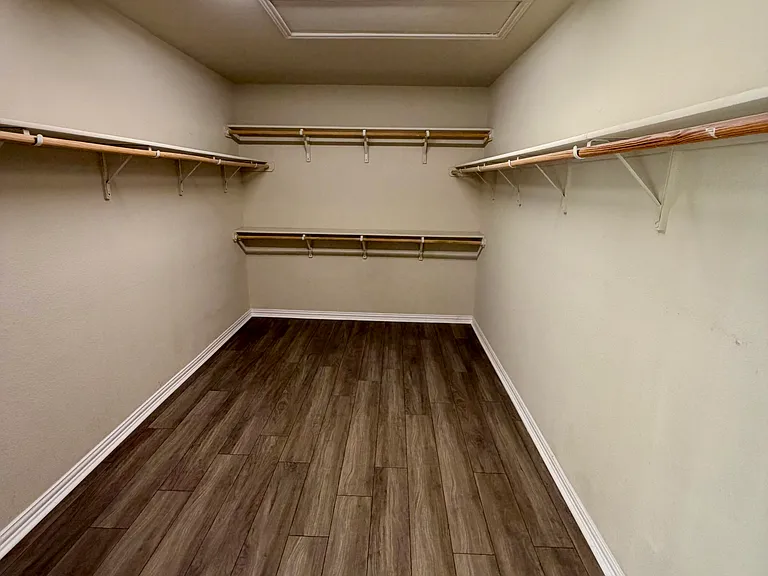 3301 Aubree Katherine Dr — Photo 20