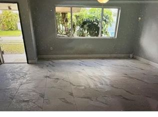 7570 Raleigh St, Hollywood, FL 33024