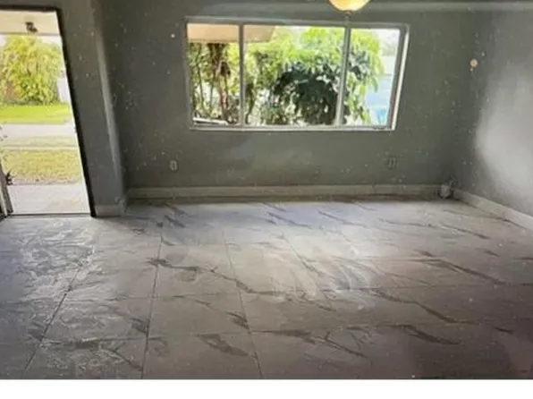 7570 Raleigh St, Hollywood, FL 33024