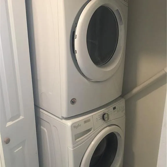 100 Royal St N #3C — Photo 6