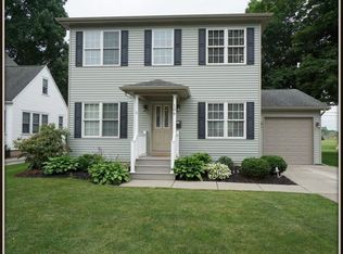 106 Windermere Rd, Lockport, NY 14094