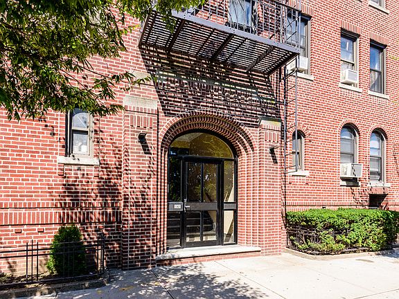3rd image of 30-40 45th St #3040