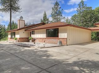 960 Riessen Rd, Grants Pass, OR 97526