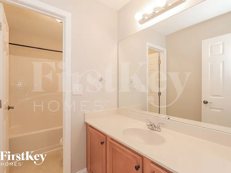 495 Roland Manor Dr — Photo 13