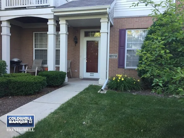 8217 Concord Ln #12B-720, Justice, IL 60458