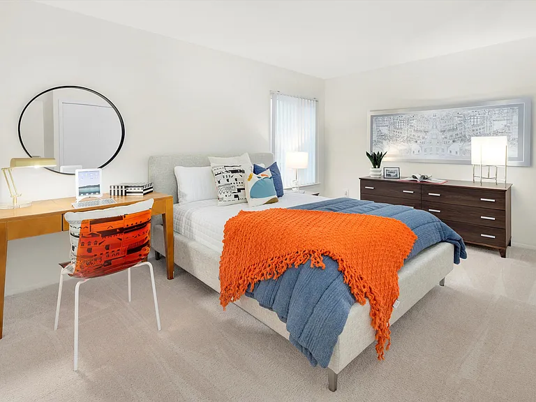 Fairmont Park Apartments — Photo 26