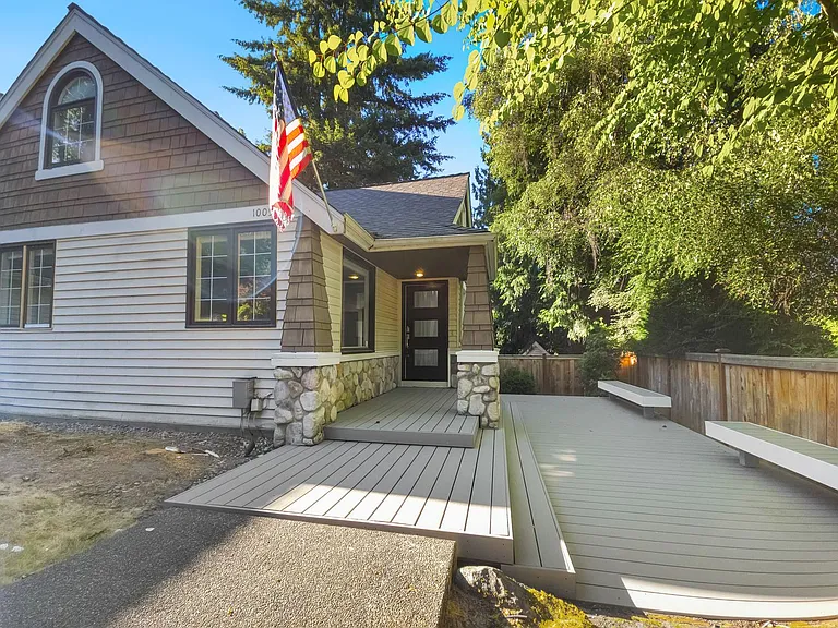 10058 NE 29th Pl — Photo 3