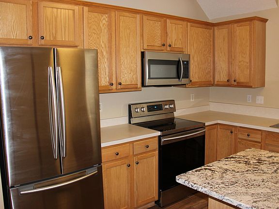 5th image of 13720 54th Ave N APT 502