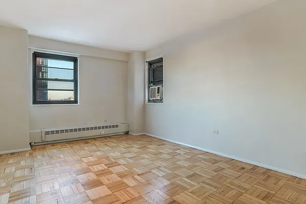 Sold by Stribling | media 4