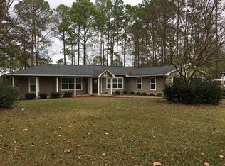 24 Peterson St, Hazlehurst, GA 31539