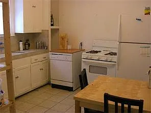 313 W. 37th Street — Photo 3