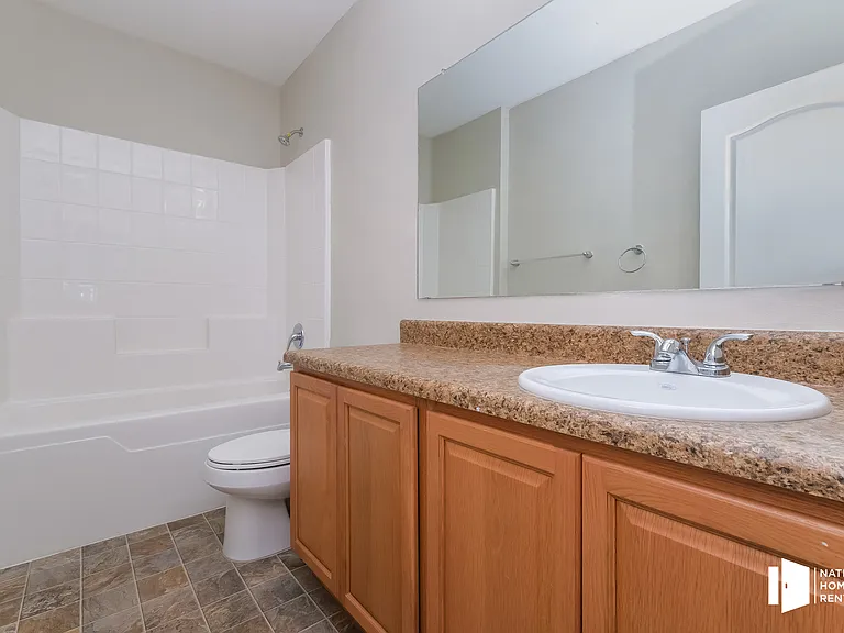 6249 Hancock Ave — Photo 12
