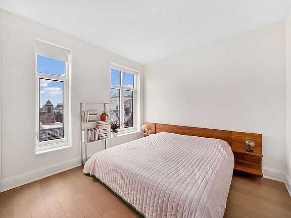 4th image of 100 Claremont Ave APT 10D