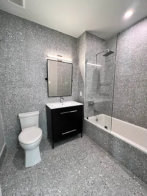 Rented by ERNY LLC | media 12