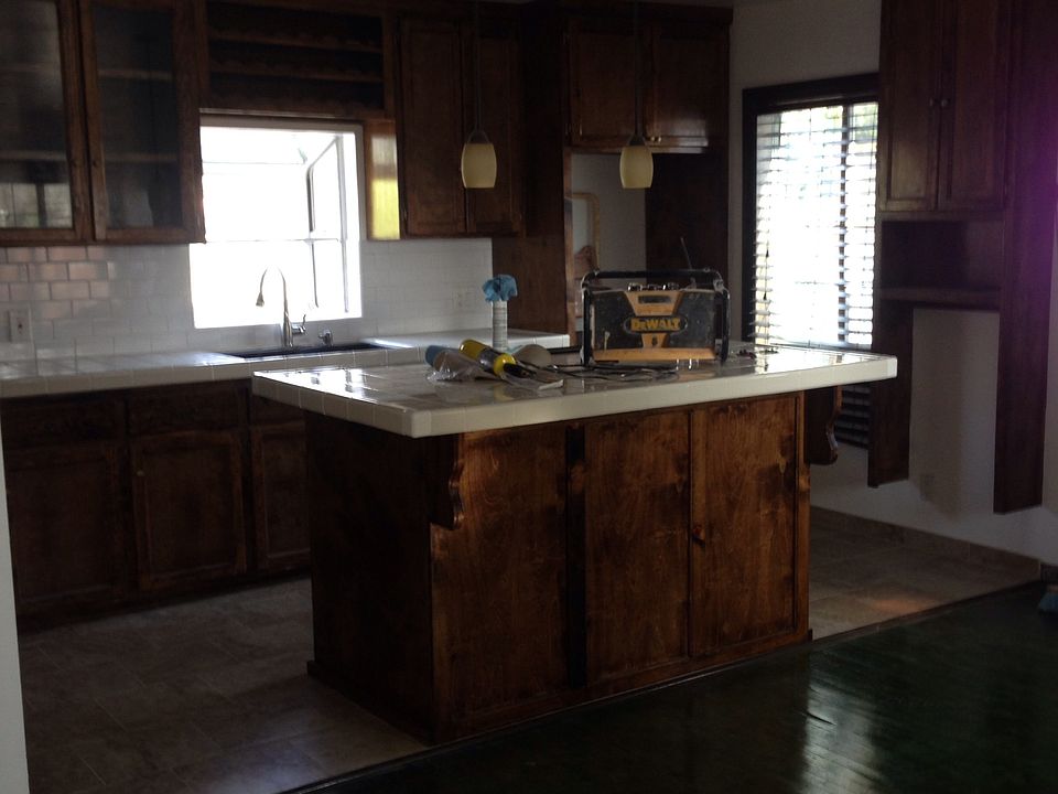 1st image of 15087 La Mesa St