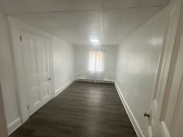 409 W Broad St #1, Tamaqua, PA 18252