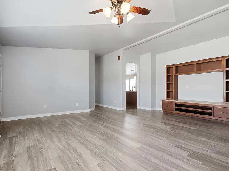 6253 Mount Rainier Ave — Photo 10