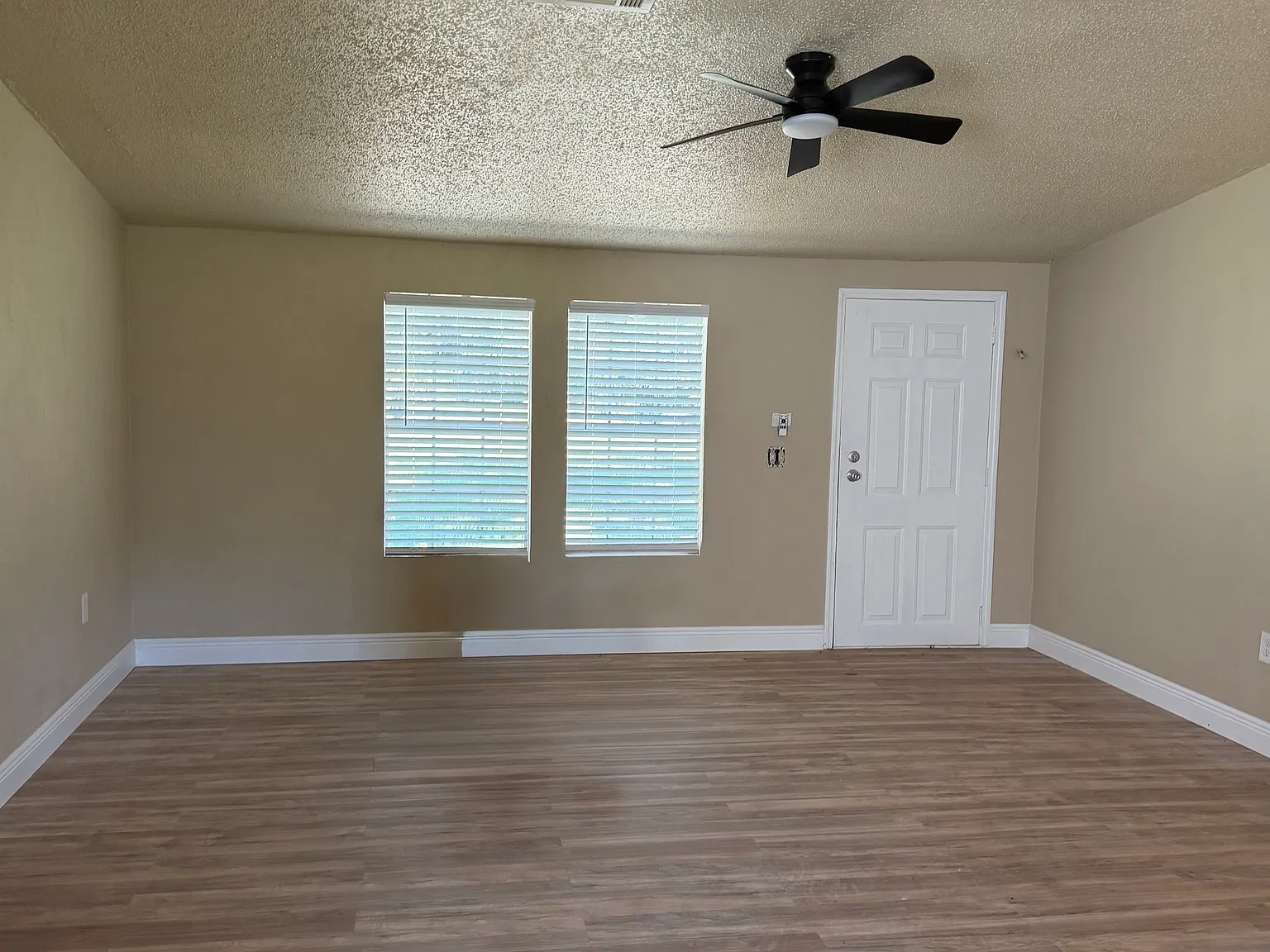 4 bed, 1512 sqft, $2,000 — Photo 4