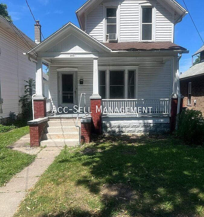 1st image of 545 Fremont Ave NW