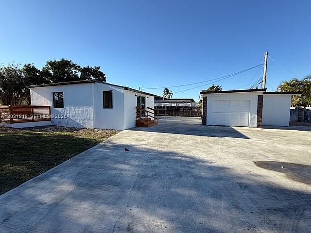 1st image of 1800 SW 75th Avenue Rd