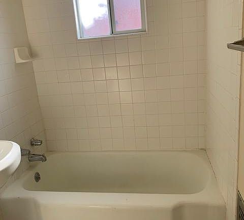 3rd image of 35019 Avenue C