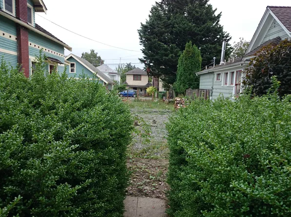 322 17th Ave E, Seattle, WA 98112