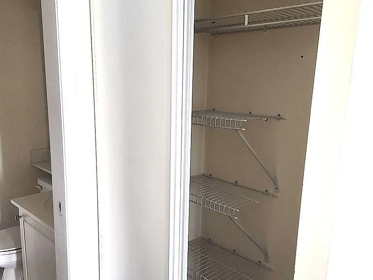 220 Burnhamthorpe Rd W #2902 — Photo 9