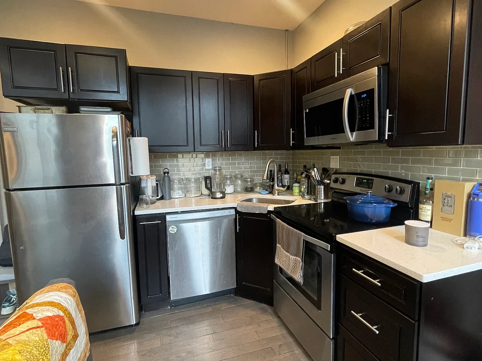 2 bed, $1,250 — Photo 1